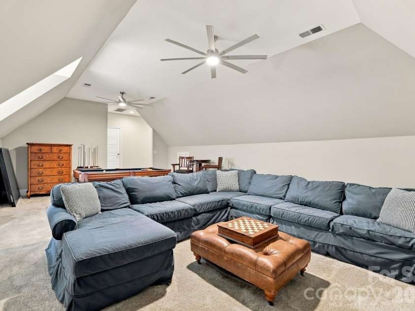 3948 Carmel Acres Drive, Charlotte, NC 28226.  MLS# CAR4425128, YatesRealty ID 51137. 