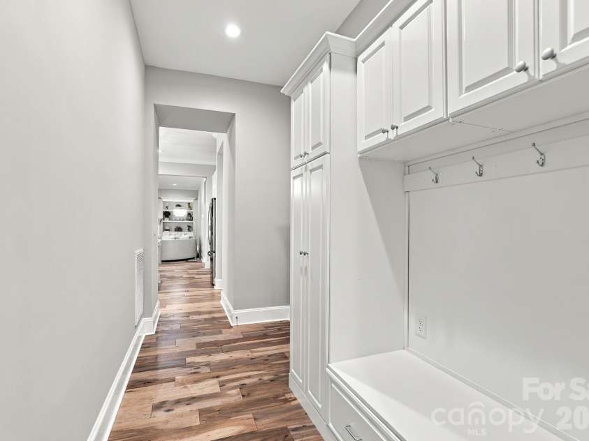3948 Carmel Acres Drive, Charlotte, NC 28226.  MLS# CAR4425128, YatesRealty ID 51137. 