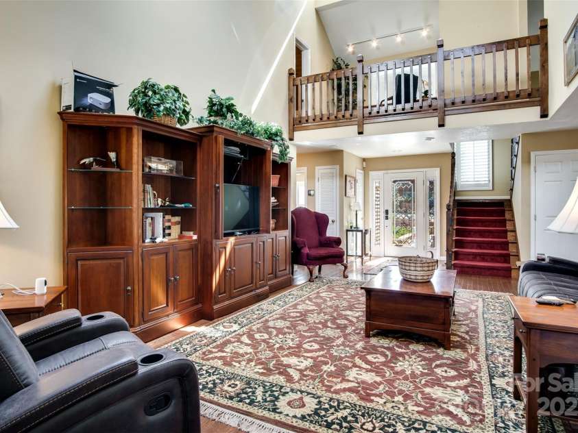 82 Avisco Road, Robbinsville, NC 28771.  MLS# CAR4245752, YatesRealty ID 5114. 