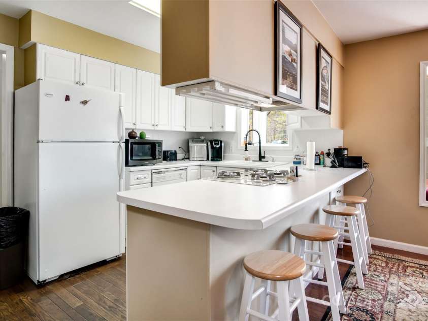 82 Avisco Road, Robbinsville, NC 28771.  MLS# CAR4245752, YatesRealty ID 5114. 