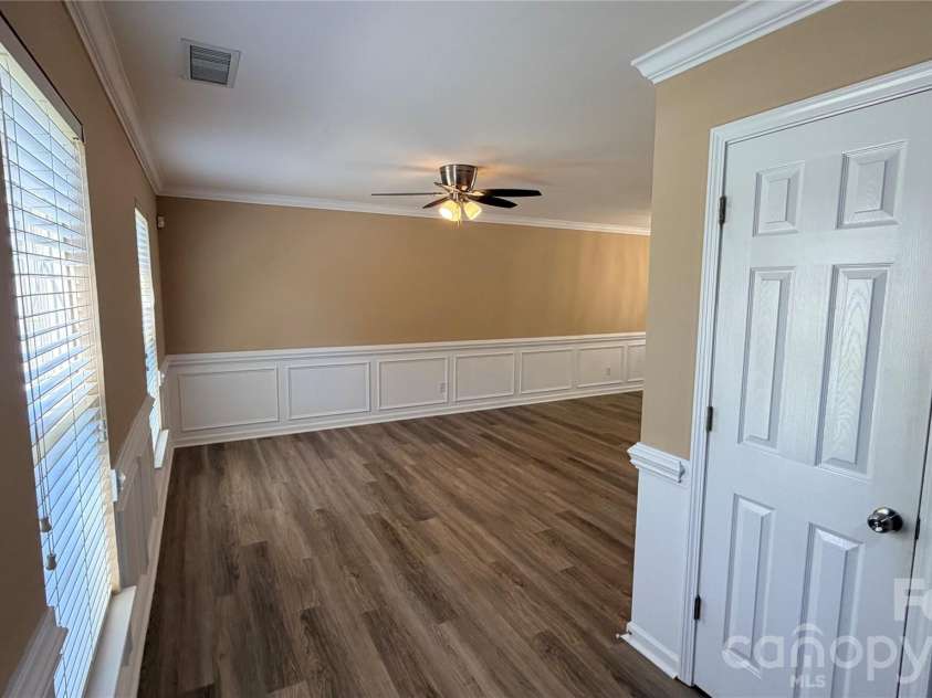 9334 Arbor Creek Drive, Charlotte, NC 28269.  MLS# CAR4425458, YatesRealty ID 51140. 