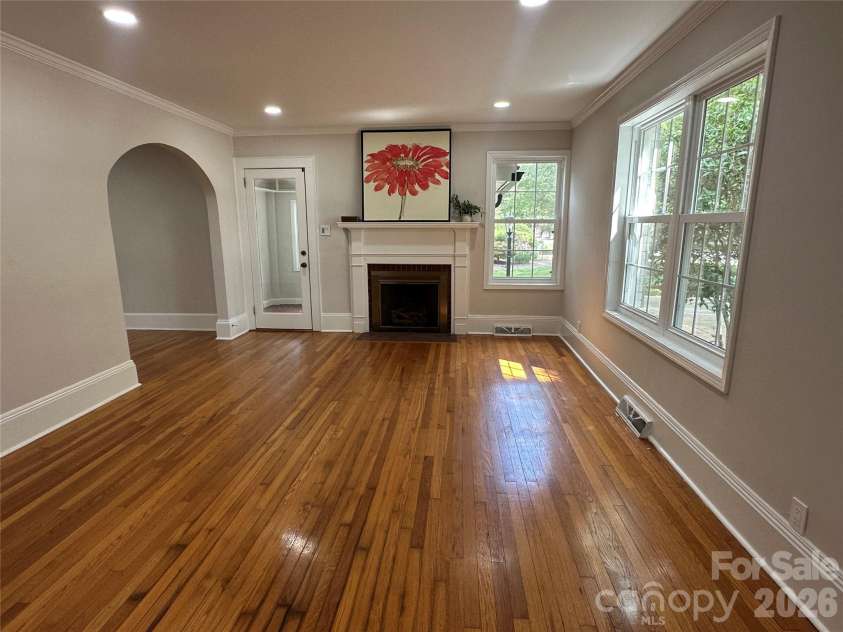 433 Main Street, Mocksville, NC 27028.  MLS# CAR4423506, YatesRealty ID 51141. 