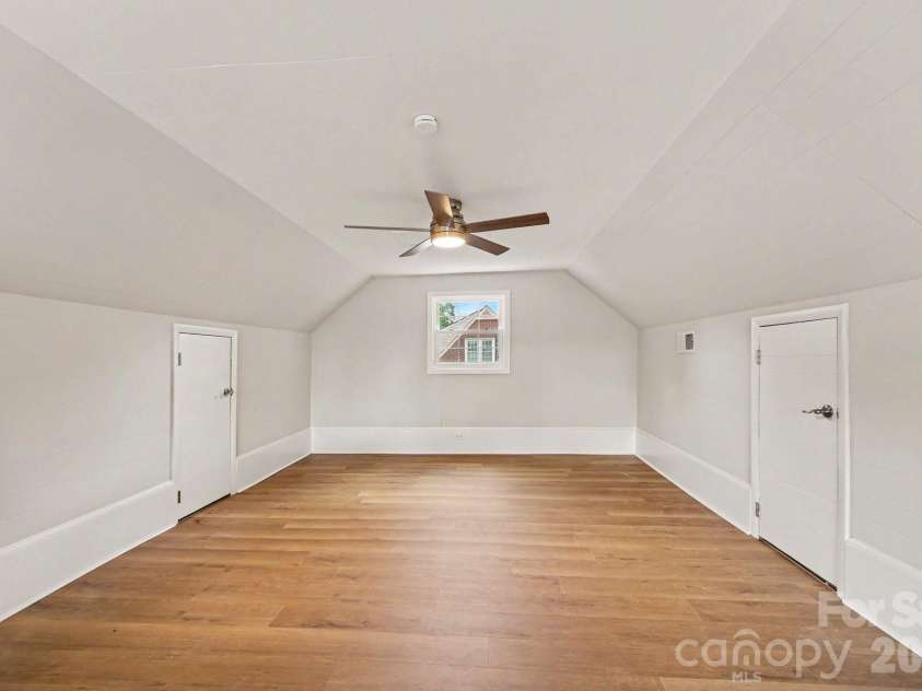 433 Main Street, Mocksville, NC 27028.  MLS# CAR4423506, YatesRealty ID 51141. Upper level flex room/4th bedroom