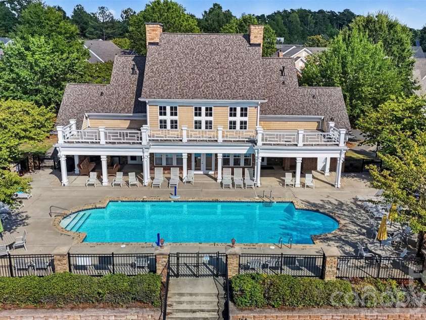 2604 Bellasera Way, Matthews, NC 28105.  MLS# CAR4425096, YatesRealty ID 51142. Community amenities - clubhouse and pool