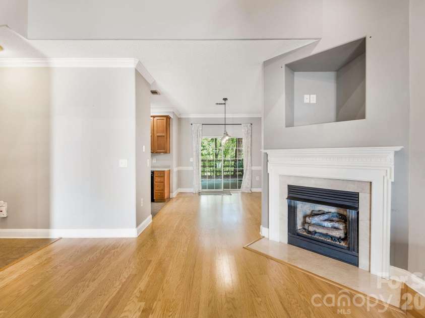 896 West Pointe Drive, Asheville, NC 28806.  MLS# CAR4420183, YatesRealty ID 51145. 