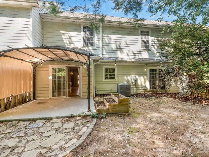 896 West Pointe Drive, Asheville, NC 28806.  MLS# CAR4420183, YatesRealty ID 51145. 