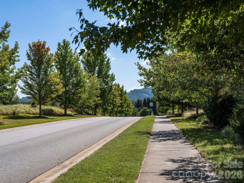 896 West Pointe Drive, Asheville, NC 28806.  MLS# CAR4420183, YatesRealty ID 51145. 