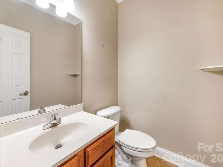 896 West Pointe Drive, Asheville, NC 28806.  MLS# CAR4420183, YatesRealty ID 51145. Half bath on main level.