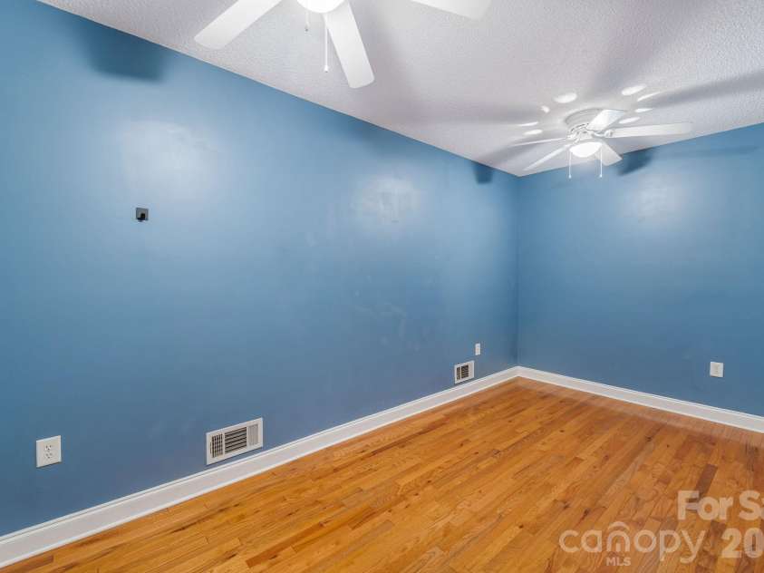 896 West Pointe Drive, Asheville, NC 28806.  MLS# CAR4420183, YatesRealty ID 51145. Office / bonus space