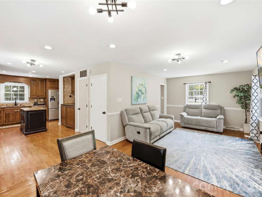 3724 Beulah Church Road, Matthews, NC 28104.  MLS# CAR4425416, YatesRealty ID 51147. 