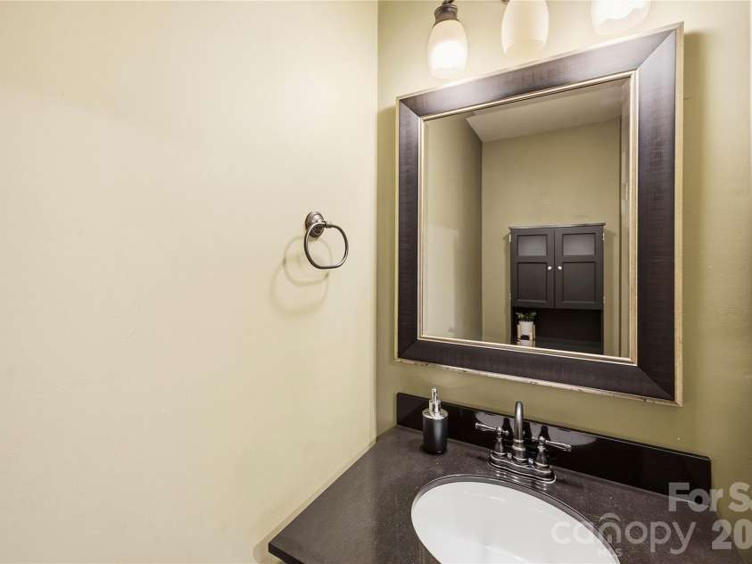 3724 Beulah Church Road, Matthews, NC 28104.  MLS# CAR4425416, YatesRealty ID 51147. 