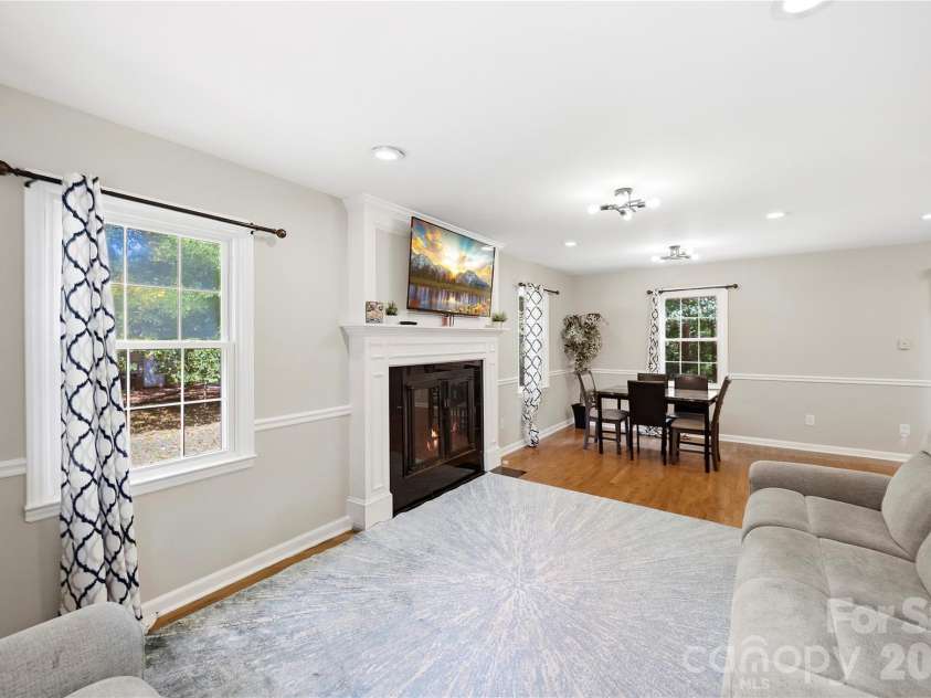 3724 Beulah Church Road, Matthews, NC 28104.  MLS# CAR4425416, YatesRealty ID 51147. 