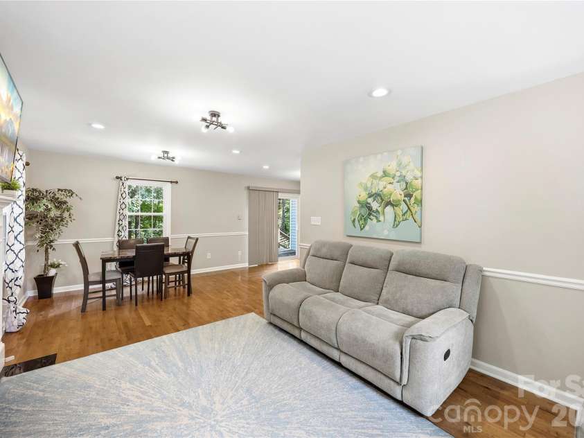 3724 Beulah Church Road, Matthews, NC 28104.  MLS# CAR4425416, YatesRealty ID 51147. 