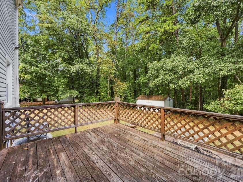 3724 Beulah Church Road, Matthews, NC 28104.  MLS# CAR4425416, YatesRealty ID 51147. 