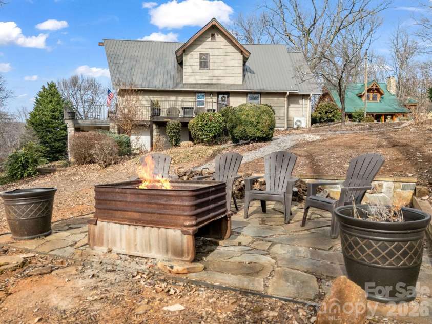 139 Valley View Circle, Lake Lure, NC 28746.  MLS# CAR4329352, YatesRealty ID 5115. 