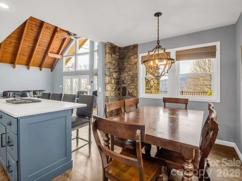 139 Valley View Circle, Lake Lure, NC 28746.  MLS# CAR4329352, YatesRealty ID 5115. 
