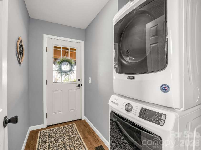 139 Valley View Circle, Lake Lure, NC 28746.  MLS# CAR4329352, YatesRealty ID 5115. 