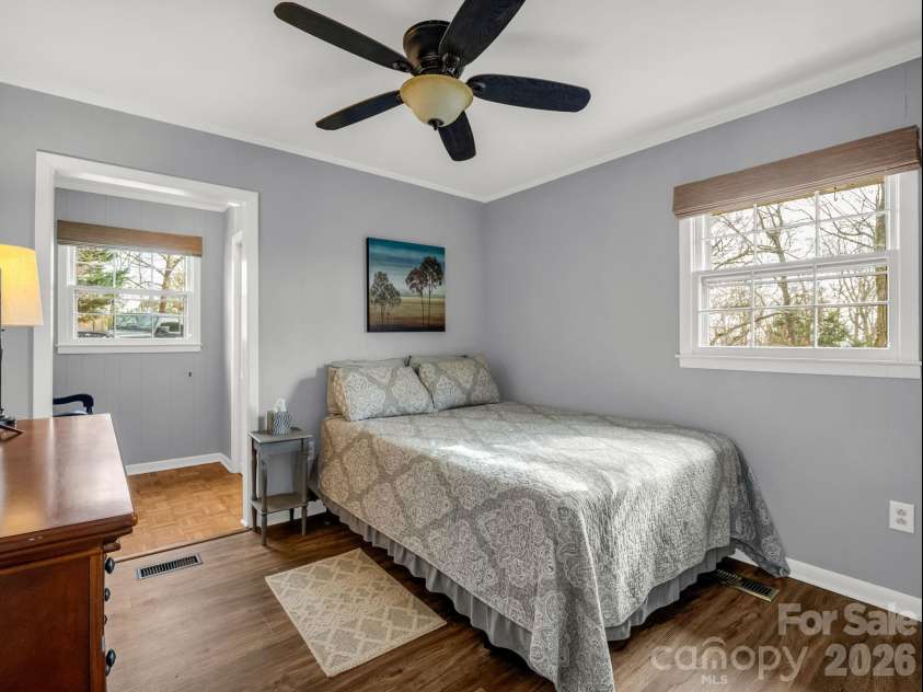 139 Valley View Circle, Lake Lure, NC 28746.  MLS# CAR4329352, YatesRealty ID 5115. 
