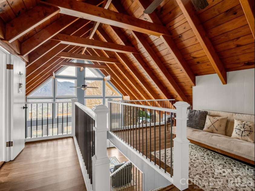 139 Valley View Circle, Lake Lure, NC 28746.  MLS# CAR4329352, YatesRealty ID 5115. 