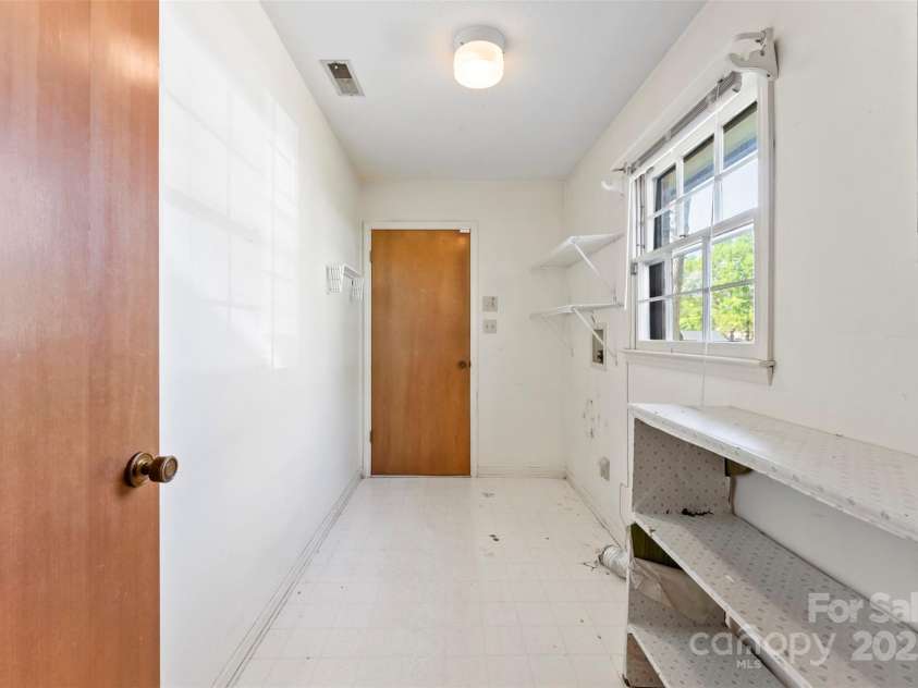 2643 Providence Drive, Gastonia, NC 28052.  MLS# CAR4245799, YatesRealty ID 5115. 