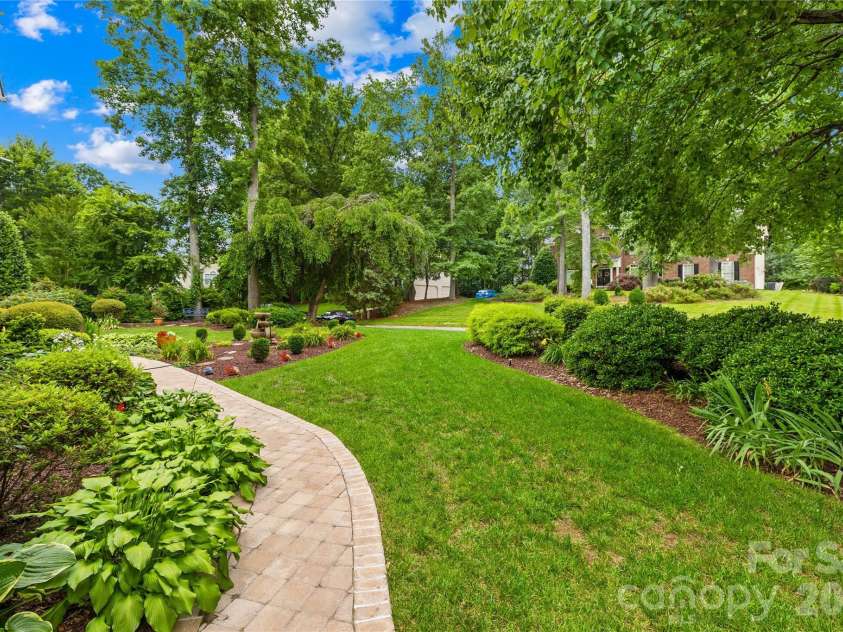 9514 Hayenridge Court, Huntersville, NC 28078.  MLS# CAR4424942, YatesRealty ID 51150. 