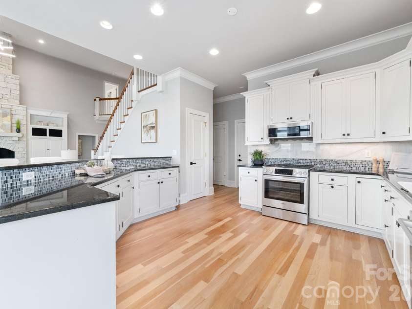 18212 & 18210 Pompano Place, Cornelius, NC 28031.  MLS# CAR4424984, YatesRealty ID 51152. 