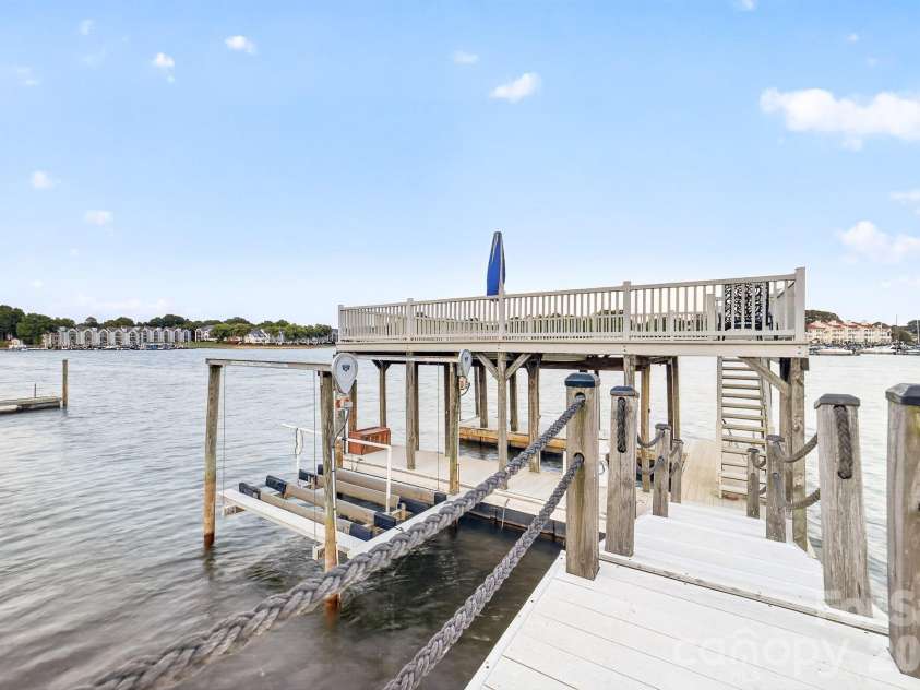 18212 & 18210 Pompano Place, Cornelius, NC 28031.  MLS# CAR4424984, YatesRealty ID 51152. 