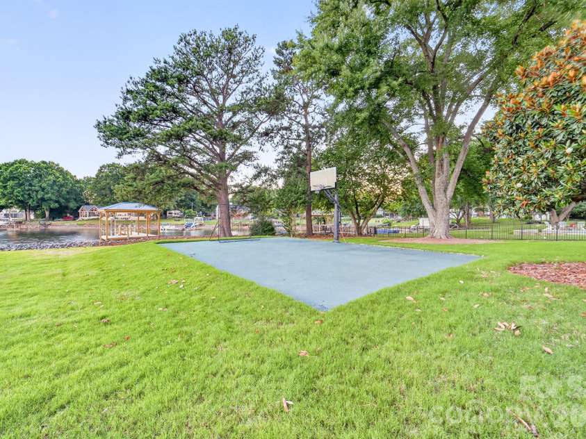 18212 & 18210 Pompano Place, Cornelius, NC 28031.  MLS# CAR4424984, YatesRealty ID 51152. 