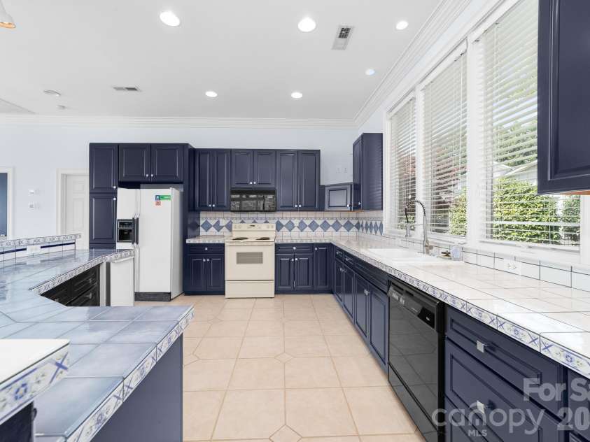 18212 & 18210 Pompano Place, Cornelius, NC 28031.  MLS# CAR4424984, YatesRealty ID 51152. 