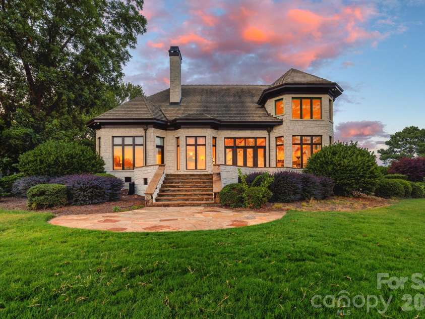 18212 & 18210 Pompano Place, Cornelius, NC 28031.  MLS# CAR4424984, YatesRealty ID 51152. 