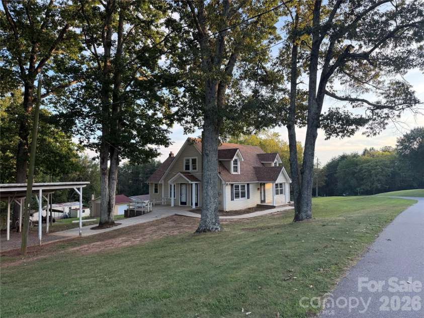 3575 Huie Street, Newton, NC 28658.  MLS# CAR4424520, YatesRealty ID 51153. 