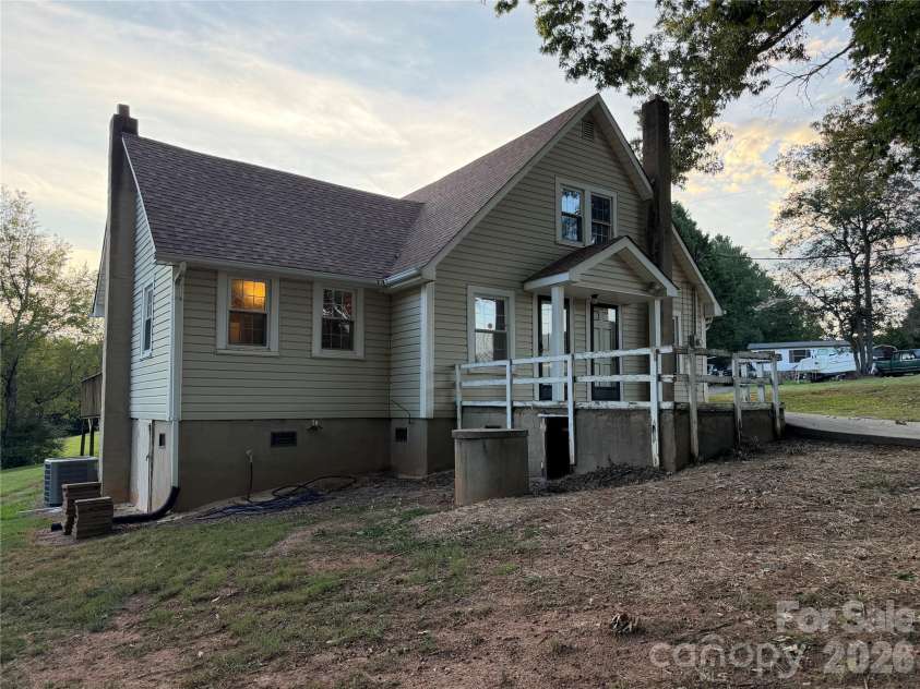 3575 Huie Street, Newton, NC 28658.  MLS# CAR4424520, YatesRealty ID 51153. 