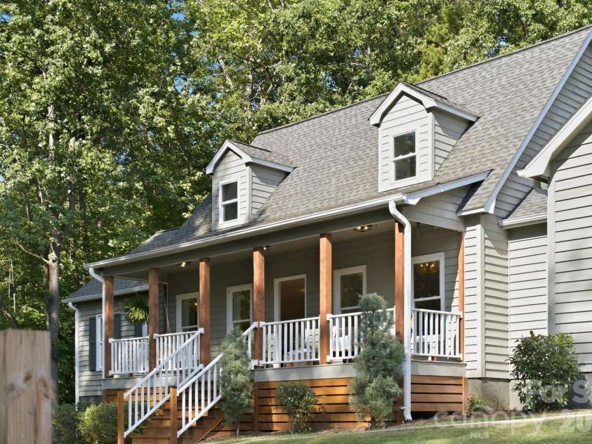 55 Brookside Drive, Columbus, NC 28722.  MLS# CAR4424712, YatesRealty ID 51155. 