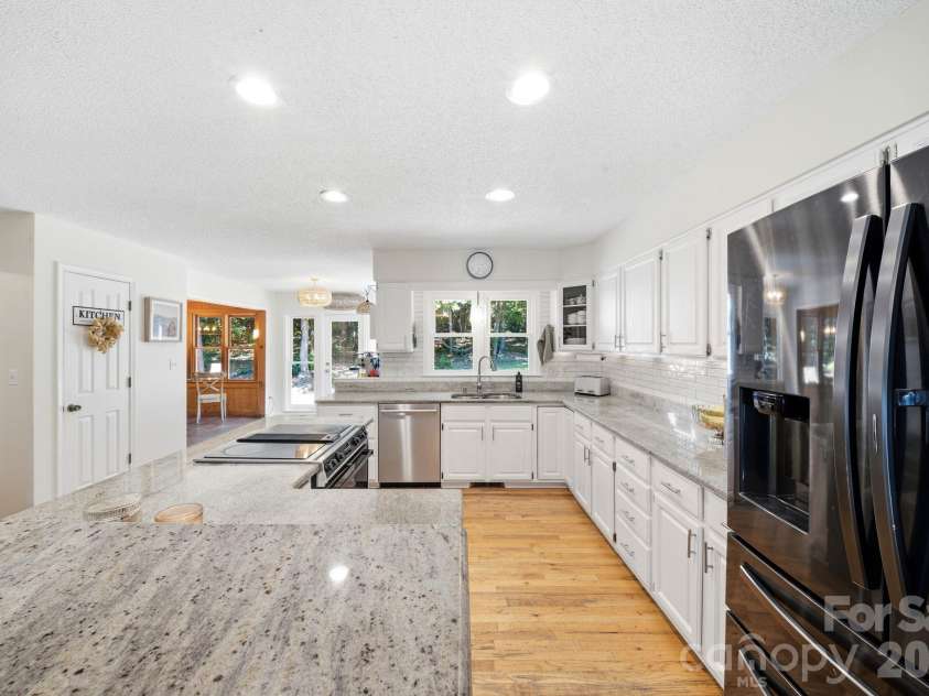 55 Brookside Drive, Columbus, NC 28722.  MLS# CAR4424712, YatesRealty ID 51155. 