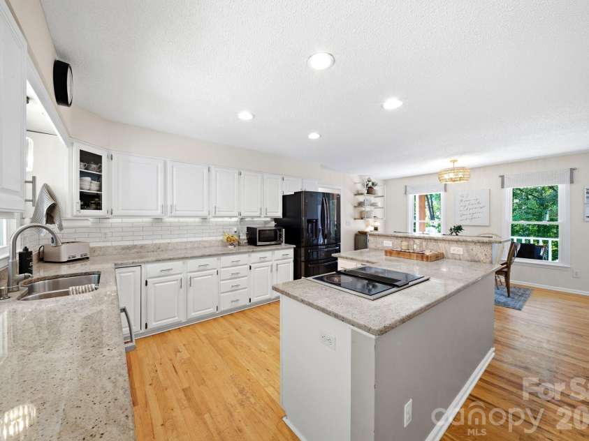 55 Brookside Drive, Columbus, NC 28722.  MLS# CAR4424712, YatesRealty ID 51155. 