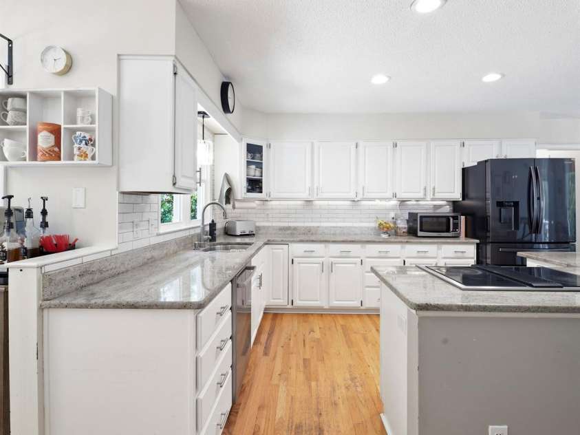 55 Brookside Drive, Columbus, NC 28722.  MLS# CAR4424712, YatesRealty ID 51155. 