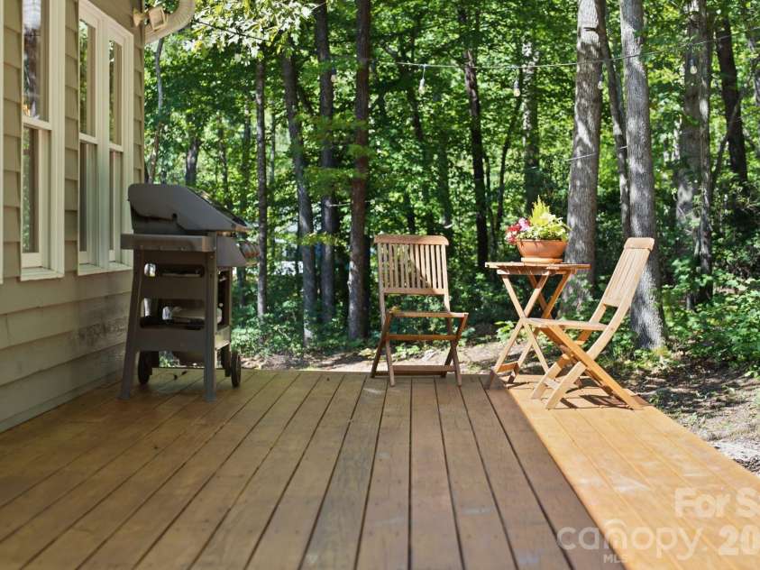 55 Brookside Drive, Columbus, NC 28722.  MLS# CAR4424712, YatesRealty ID 51155. 