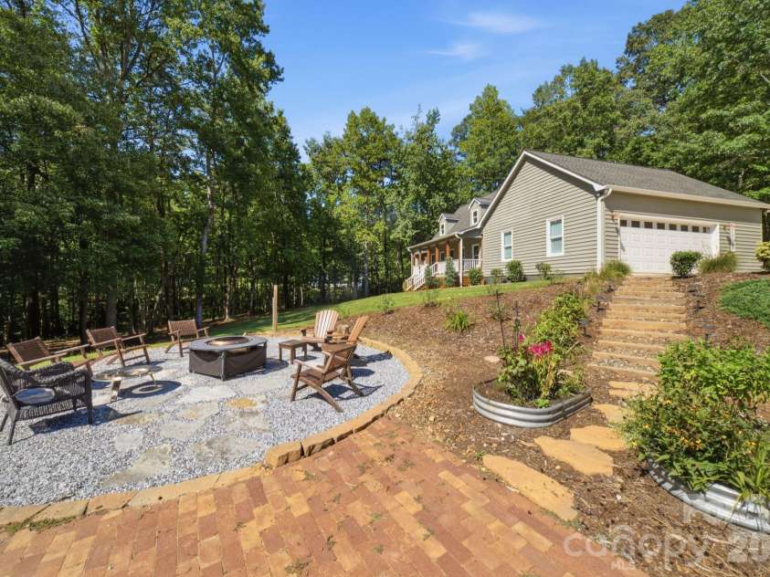 55 Brookside Drive, Columbus, NC 28722.  MLS# CAR4424712, YatesRealty ID 51155. 