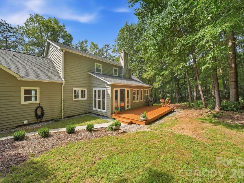 55 Brookside Drive, Columbus, NC 28722.  MLS# CAR4424712, YatesRealty ID 51155. 