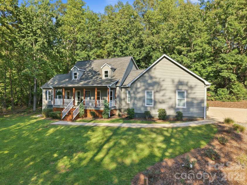 55 Brookside Drive, Columbus, NC 28722.  MLS# CAR4424712, YatesRealty ID 51155. 