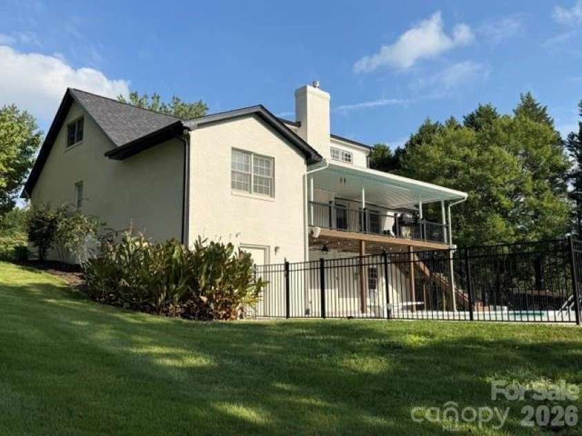 1441 Shirebourn None, Hickory, NC 28602.  MLS# CAR4425423, YatesRealty ID 51156. 