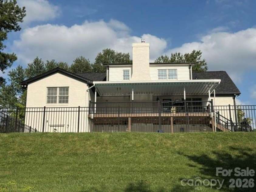 1441 Shirebourn None, Hickory, NC 28602.  MLS# CAR4425423, YatesRealty ID 51156. 