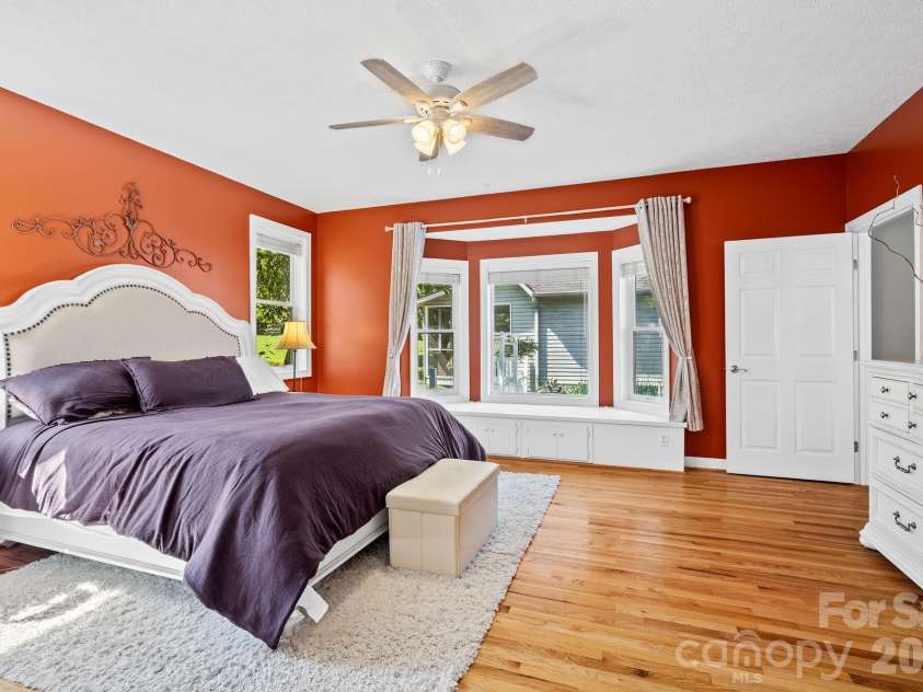 187 Duncan Creek Road, Fletcher, NC 28732.  MLS# CAR4424773, YatesRealty ID 51157. 2nd primary suite on the main level