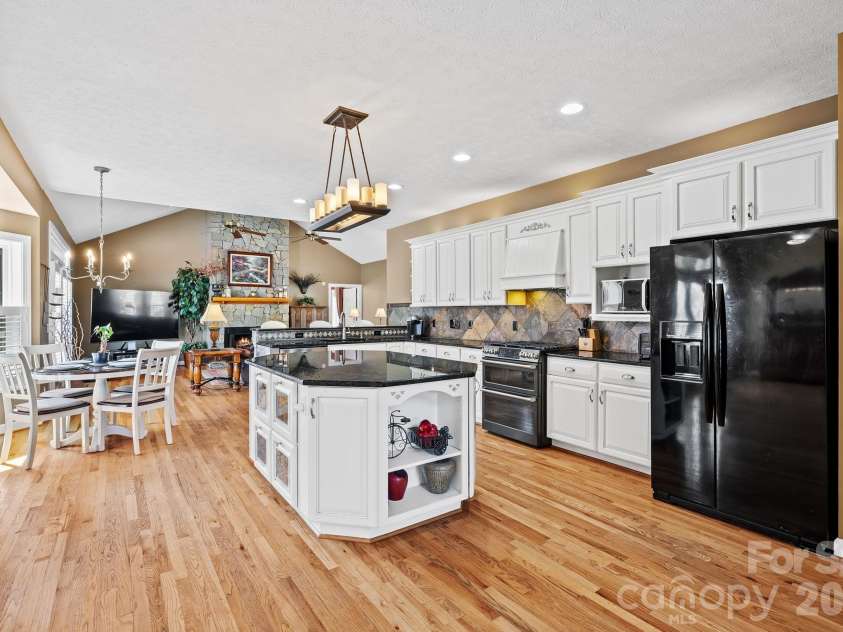 187 Duncan Creek Road, Fletcher, NC 28732.  MLS# CAR4424773, YatesRealty ID 51157. Spacious kitchen w/a center island