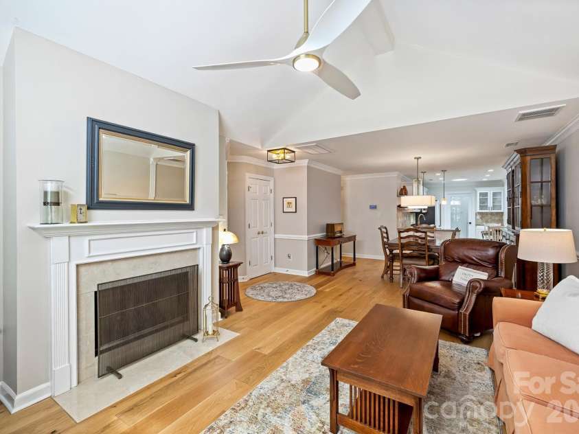 7418 Hurstbourne Green Drive, Charlotte, NC 28277.  MLS# CAR4421004, YatesRealty ID 51158. 