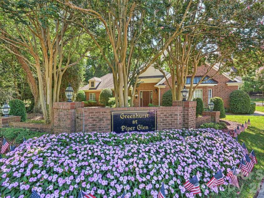 7418 Hurstbourne Green Drive, Charlotte, NC 28277.  MLS# CAR4421004, YatesRealty ID 51158. 