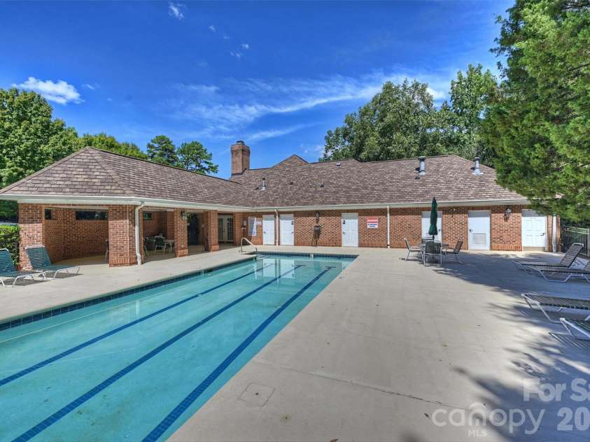 7418 Hurstbourne Green Drive, Charlotte, NC 28277.  MLS# CAR4421004, YatesRealty ID 51158. 