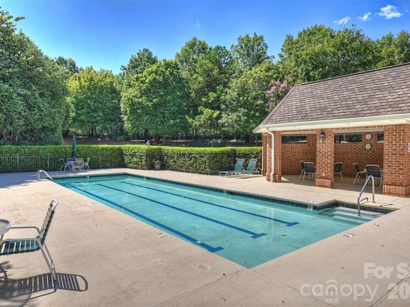 7418 Hurstbourne Green Drive, Charlotte, NC 28277.  MLS# CAR4421004, YatesRealty ID 51158. 