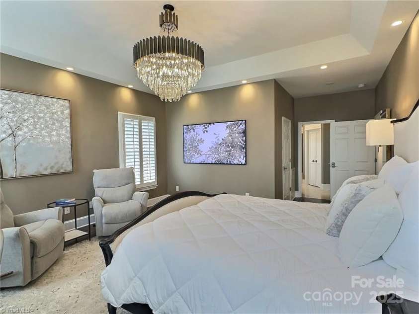 1660 Skyland Drive, Wilkesboro, NC 28697.  MLS# CAR4245822, YatesRealty ID 5116. 