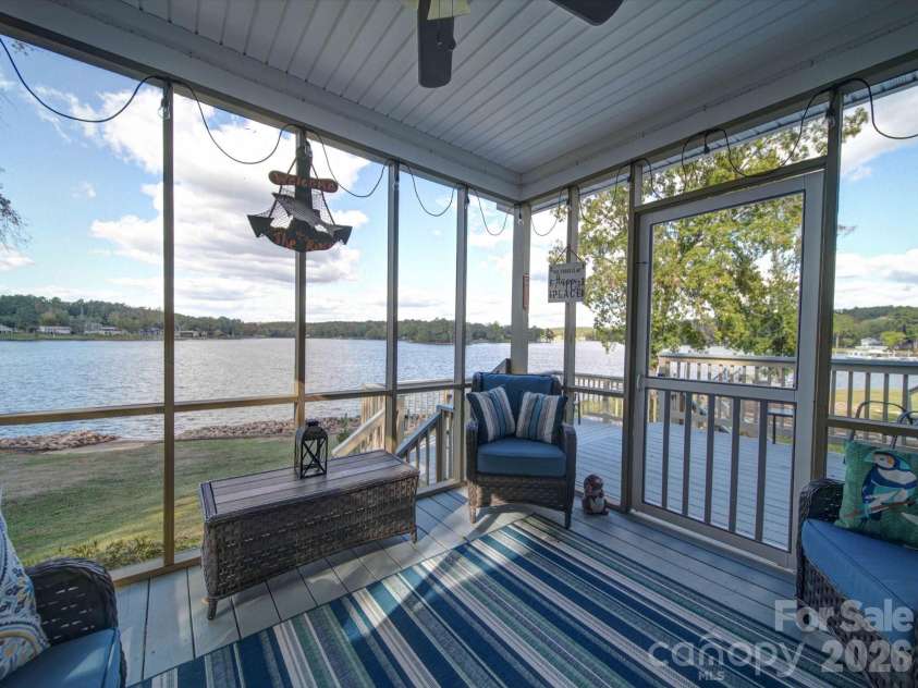 22 Garden Spot Lane, Camden, SC 29020.  MLS# CAR4193307, YatesRealty ID 5116. 